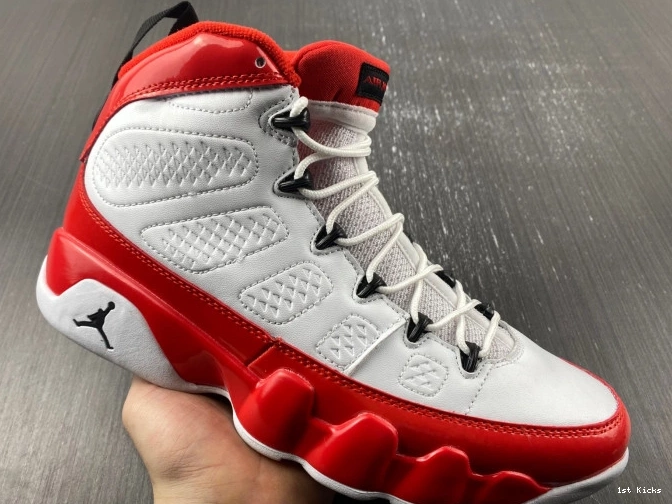 1st Kicks Shoes Jordan Gym Air 302370-160 9 White Red Retro 0820